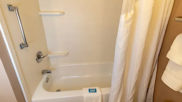غرفة قياسية بسريرين كوين، Holiday Inn Express Hotel And Suites Birmingham Irondale East 9/10