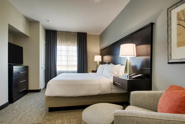 جناح استوديو بسرير كينج لذوي الإعاقة، Staybridge Suites Plano the Colony 1/1