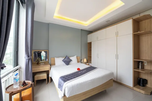 Cool, Superior, Queen Bed، Stop And Go Boutique Homestay In Hue 4/9