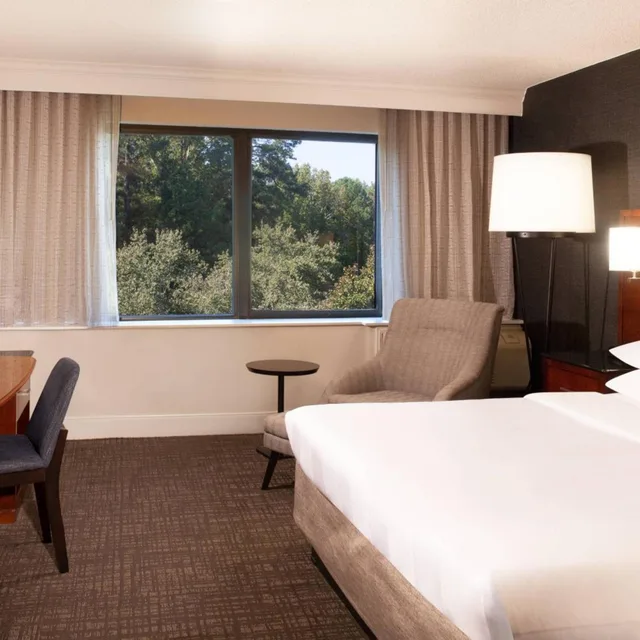غرفة بسرير كينج، Marriott Research Triangle Park 16/20