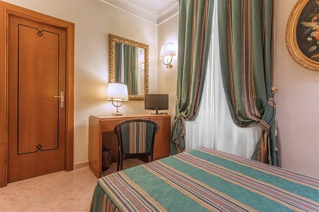 Room, Single, Raeli Hotel Luce 6/8