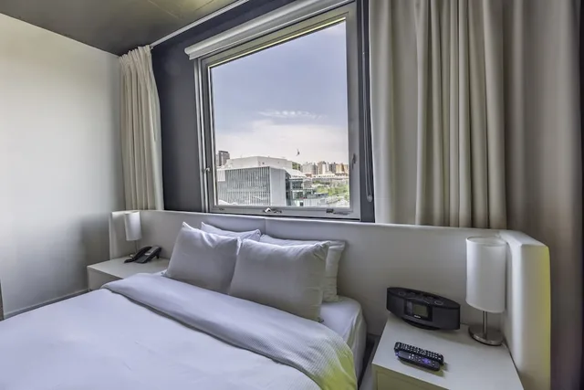 Hip, Standard, Queen Bed، Hotel Zero 1 1/5