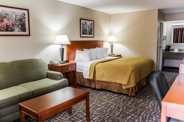 غرفة قياسية بسرير كينج، Quality Inn Kinston Hwy 70 2/6