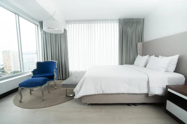 Superior, Street View, Radisson Hotel Decapolis Miraflores 2/6