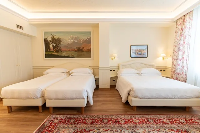 غرفة رباعية بسريرين منفصلين مع أريكة، Hotel Kraft 4/7