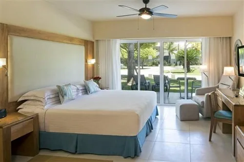 غرفة سوبيريور ديلوكس بسرير مزدوج أو سريرين منفصلين، Occidental Punta Cana 1/2