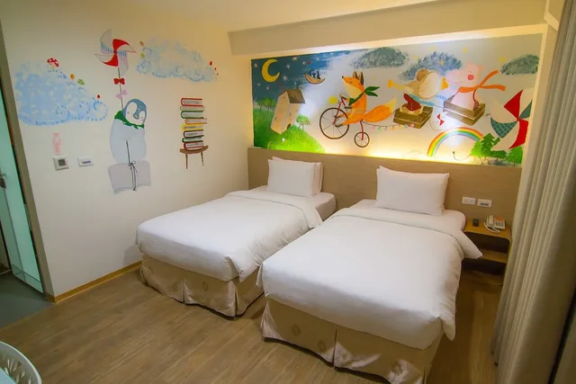غرفة ديلوكس بسريرين منفصلين، Legend Hotel Liuhe 1/3