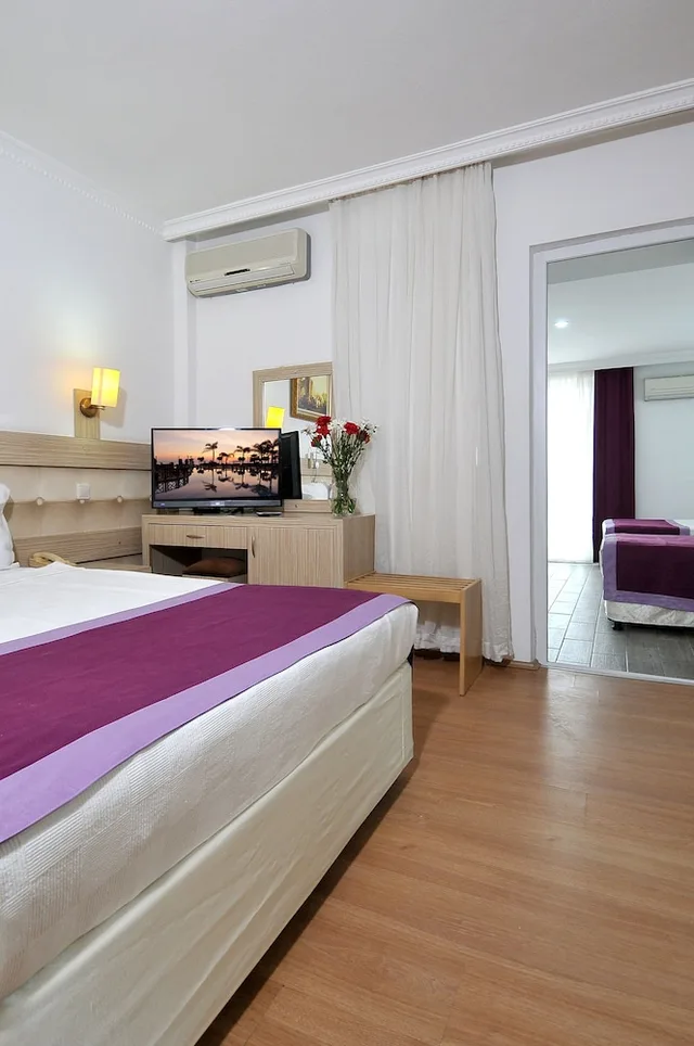 جناح عائلي بسرير مزدوج وسريرين منفصلين، Ramira Beach Hotel 4/5