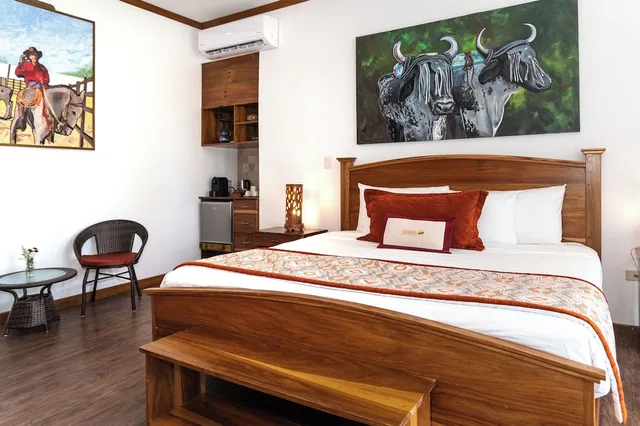 جناح شهر العسل بسرير كينج، Hacienda Guachipelin Hotel 5/10