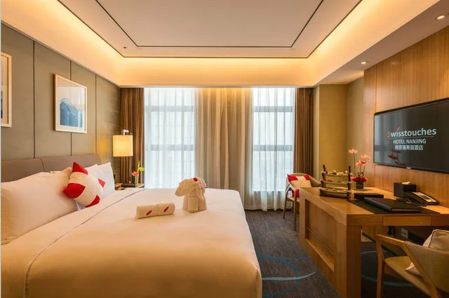 غرفة ديلوكس بسرير كينج، Swisstouches Hotel Nanjing 2/3