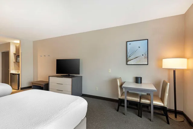 غرفة بسريرين كوين، Best Western Plus Executive Residency Rigby's Water World Hotel 3/4