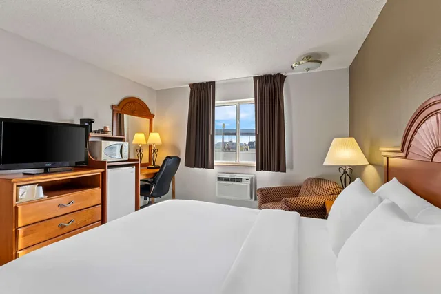 غرفة بسرير كوين لذوي الإعاقة، Quality Inn Sidney I-80 3/5