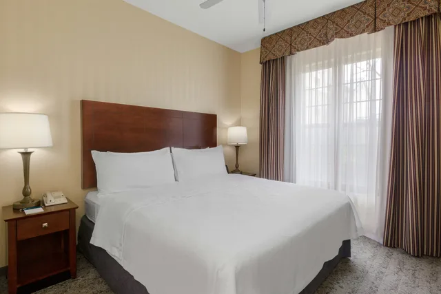 جناح بسرير كينج لذوي الإعاقة، Homewood Suites By Hilton Sacramento Airport-Natomas 2/3