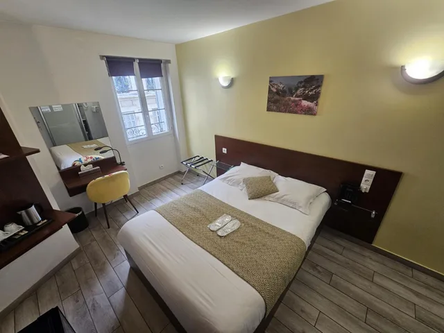 غرفة كومفورت بسرير مزدوج، Massilia Hotel 1/2