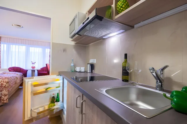 غرفة كومفورت عائلية، Room in B&B - Studio for 2 People in Hamburg Mitte, Cozy and Modern 1/1
