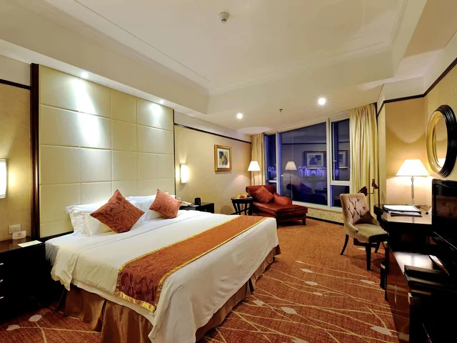 غرفة سوبيريور بسرير كينج، Howard Johnson by Wyndham Pearl Plaza Wuhan 1/1