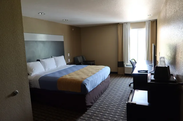 غرفة كومفورت مفردة بسرير كينج، Scottish Inns & Suites White Settlement 3/4
