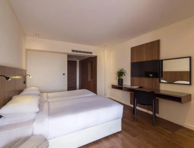 غرفة سوبيريور بسرير مزدوج، President Hotel 2/3
