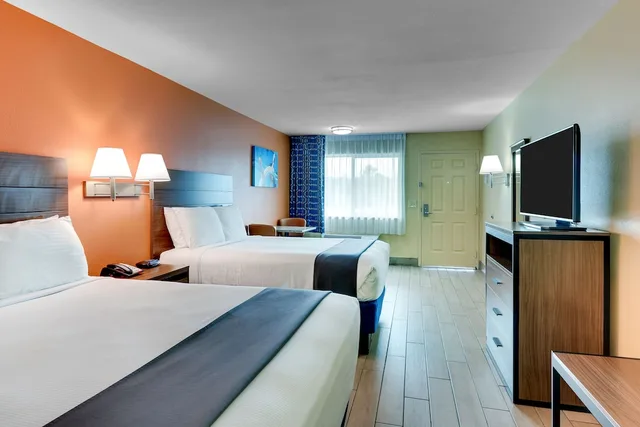 غرفة قياسية بسريرين كوين، Captain Apos S Quarters Inn 3/7