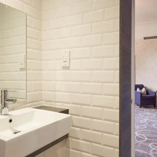 جناح جونيور، DoubleTree by Hilton St Anne's Manor 2/2