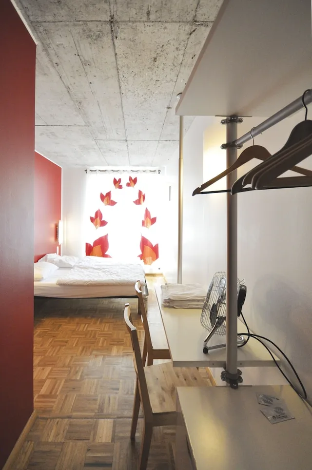 غرفة بسرير مزدوج بحمام خاص، Five Elements Hostel Frankfurt 10/10