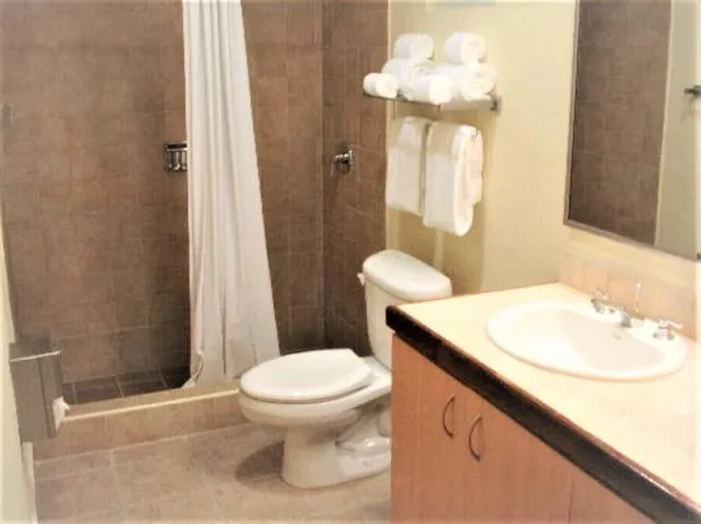 غرفة قياسية بسرير كوين، Comfort Inn & Suites Levittown PR 5/6