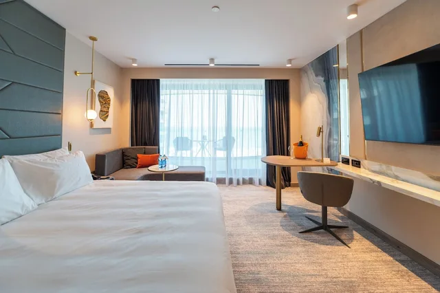 Premium, Single Bed, Crowne Plaza Constanta Mamaia Beach 3/9