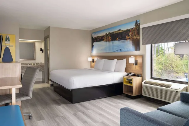 غرفة قياسية بسرير كينج للمدخنين، Days Inn by Wyndham Weldon/Roanoke Rapids 3/8