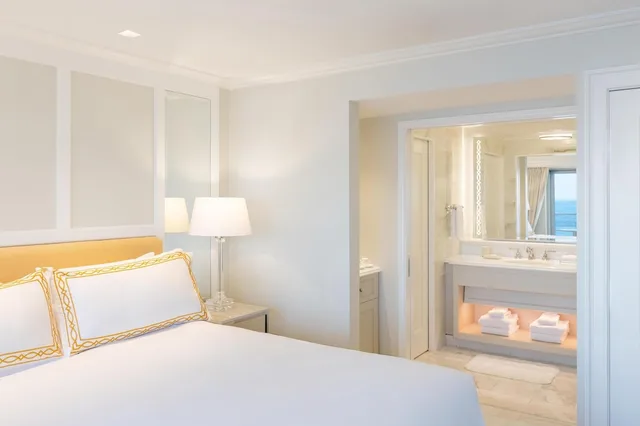 Room, Queen Bed, Ocean Front, Accessible، Surf and Sand Hotel 4/7