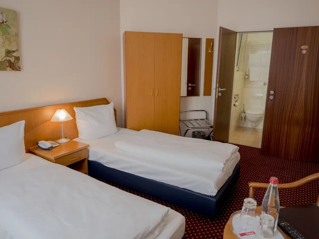 غرفة بسريرين منفصلين، Lumen Am Hauptbanhof 2/8