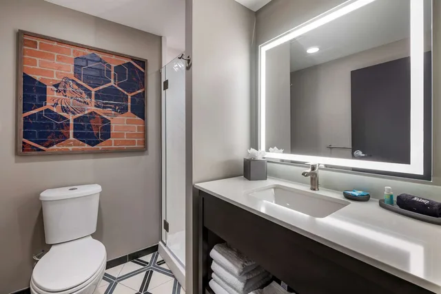 غرفة بسريرين كوين، Vib Hotel by Best Western Denver RiNo 4/4