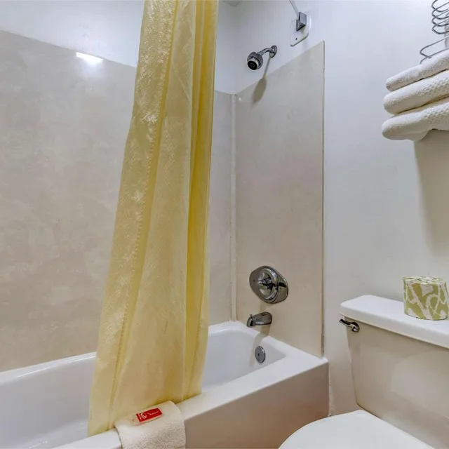 جناح بسرير كوين، Econo Lodge Inn & Suites Lugoff - Sc 7/9