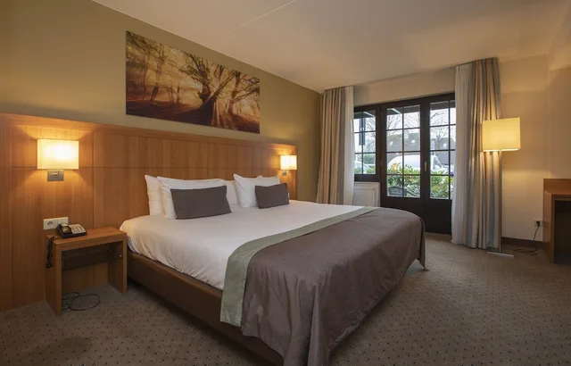 Junior Suite, Queen Bed, Fletcher Hotel-Restaurant De Klepperman 2/3