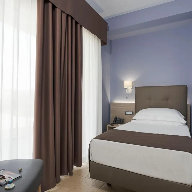 غرفة مفردة، Netum Hotel 4/22