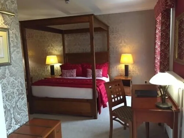 غرفة ديلوكس بسرير مزدوج، Hardwicke Hall Manor Hotel 2/2