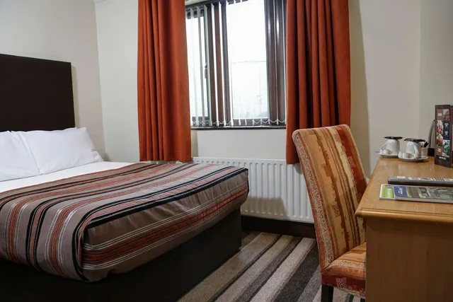 غرفة قياسية بسرير كينج، Best Western Bradford Guide Post Hotel 2/4
