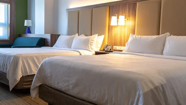 جناح بسريرين كوين مع أريكة، Holiday Inn Express And Suites Ensenada Centro 3/8