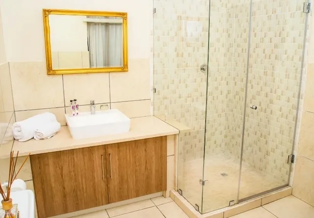 غرفة كومفورت بسرير كينج، Gardenia Boutique Hotel 3/3