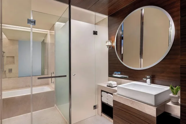 غرفة أساسية بسريرين كوين بإطلالة على الجبل، Jw Marriott Hotel Pune 2/2