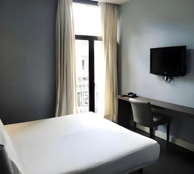 غرفة اقتصادية بسرير مزدوج أو سريرين منفصلين، Hotel Ramblas Internacional 1/1