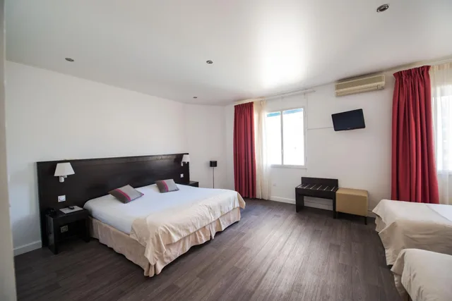 Suite, Garden View, Exclusive Hotel Comte De Nice 1/8