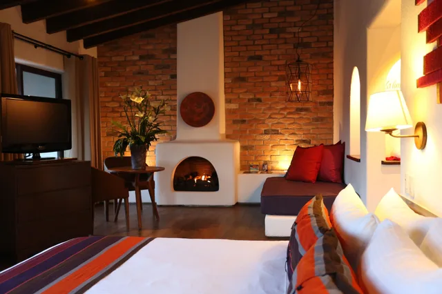 جناح جونيور بسرير كينج مع أريكة، Avandaro Golf And Spa Hotel 4/4
