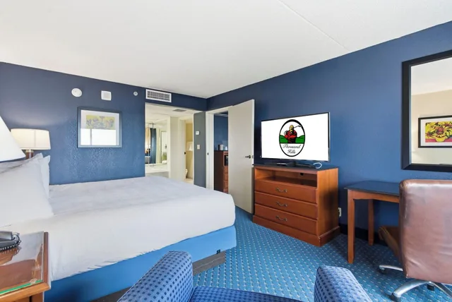 Suite, King Bed, Thousand Hills Resort Hotel 3/6