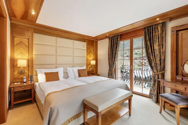 جناح غراند بسرير مزدوج بإطلالة على الجبل، Grand Hotel Zermatterhof 3/4