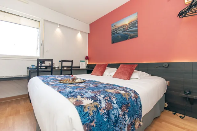 Comfort, Double Bed, Land View، Hotel De France 7/10
