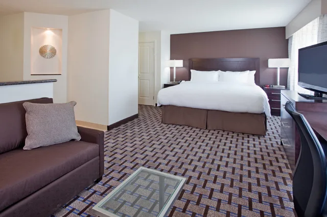 جناح بسرير كينج مع أريكة، RESIDENCE INN ODESSA 3/4