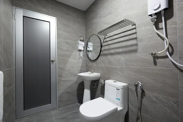 غرفة ديلوكس بسرير كينج، RM Hotel Muar 7/7