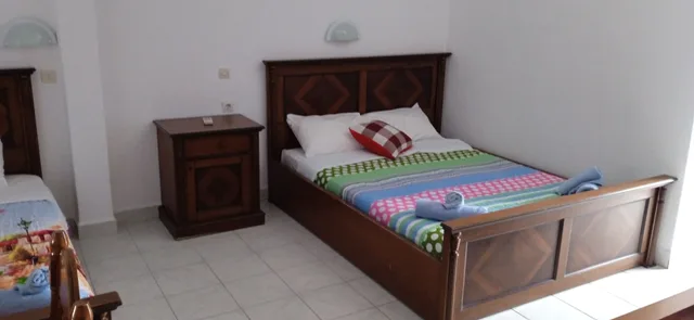 Superior, Studio, 1 Single and 2 Queen Beds, Pool View, Balcony، Kapetanios Studios 1/4