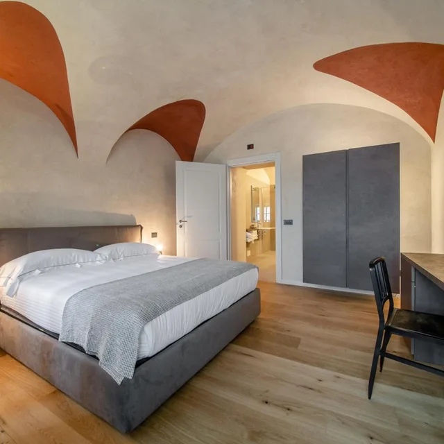 Superior, Double Bed, Relais San Vigilio Al Castello 1/10