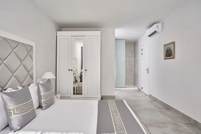 فيلا بسرير فردي وسريرين كوين مع أريكة بمسبح خاص، Sandy Villas Resort 1/3